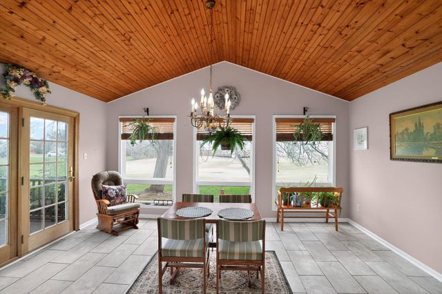 1307 HARNESS LN, Chester Springs, PA 19425