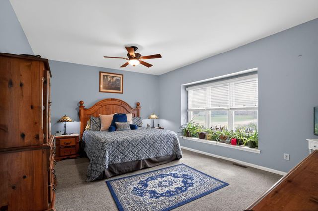 1307 HARNESS LN, Chester Springs, PA 19425