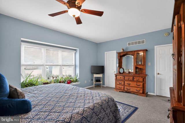 1307 HARNESS LN, Chester Springs, PA 19425