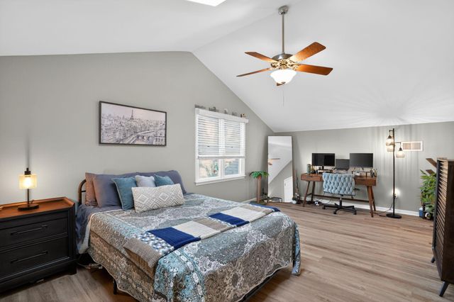 1307 HARNESS LN, Chester Springs, PA 19425