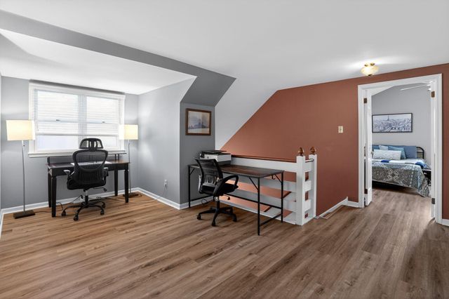 1307 HARNESS LN, Chester Springs, PA 19425