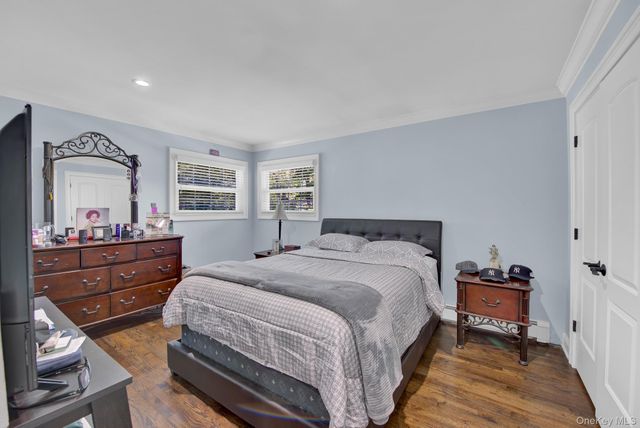 52 41st Street, Islip, NY 11751