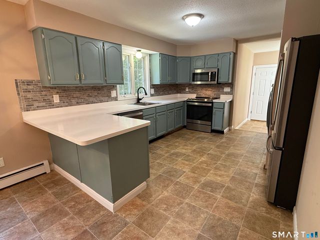436 Tiffany Lane, Bristol, CT 06010