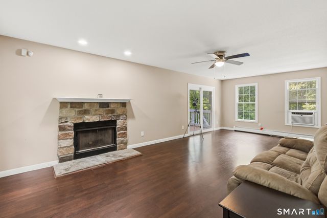 436 Tiffany Lane, Bristol, CT 06010