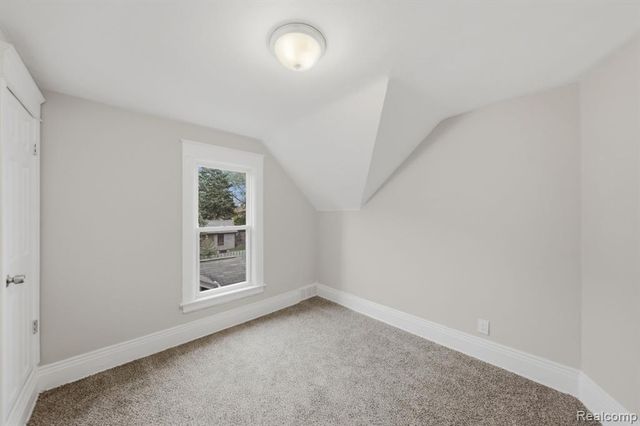 99 South Avenue, Mount Clemens, MI 48043