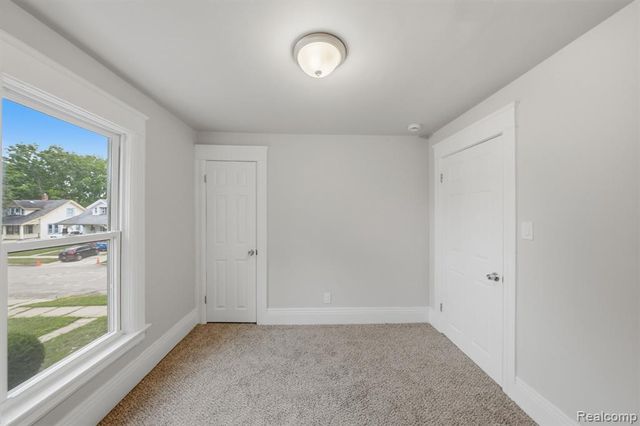99 South Avenue, Mount Clemens, MI 48043