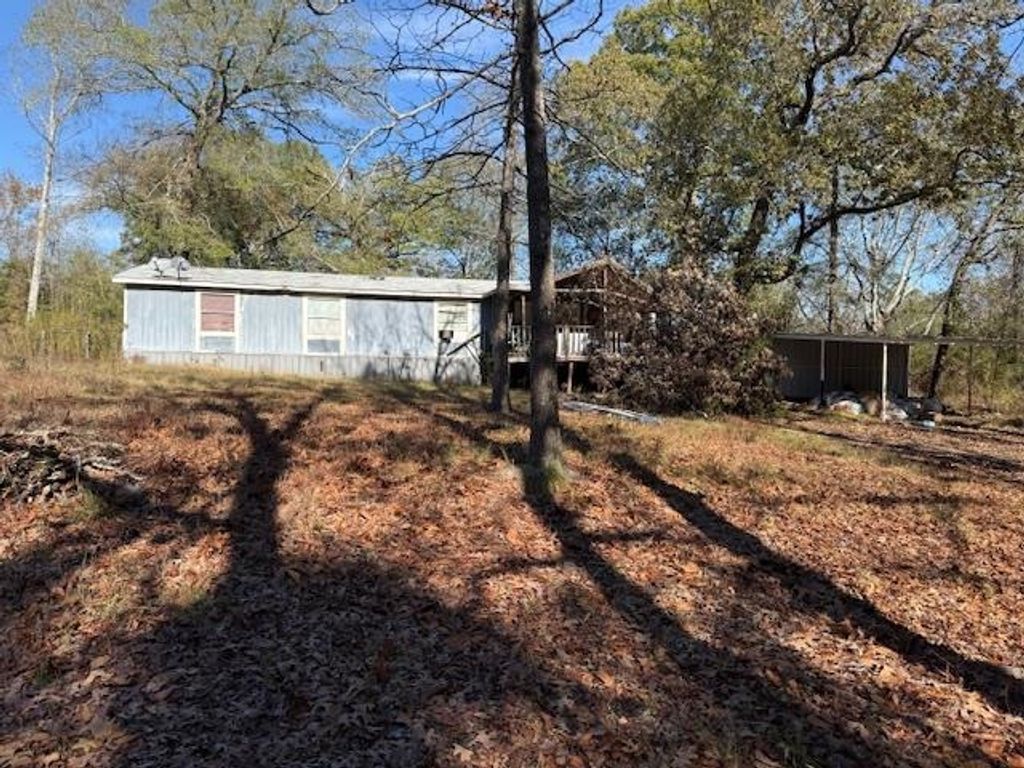 330 W Whatley, White Oak, TX 75693