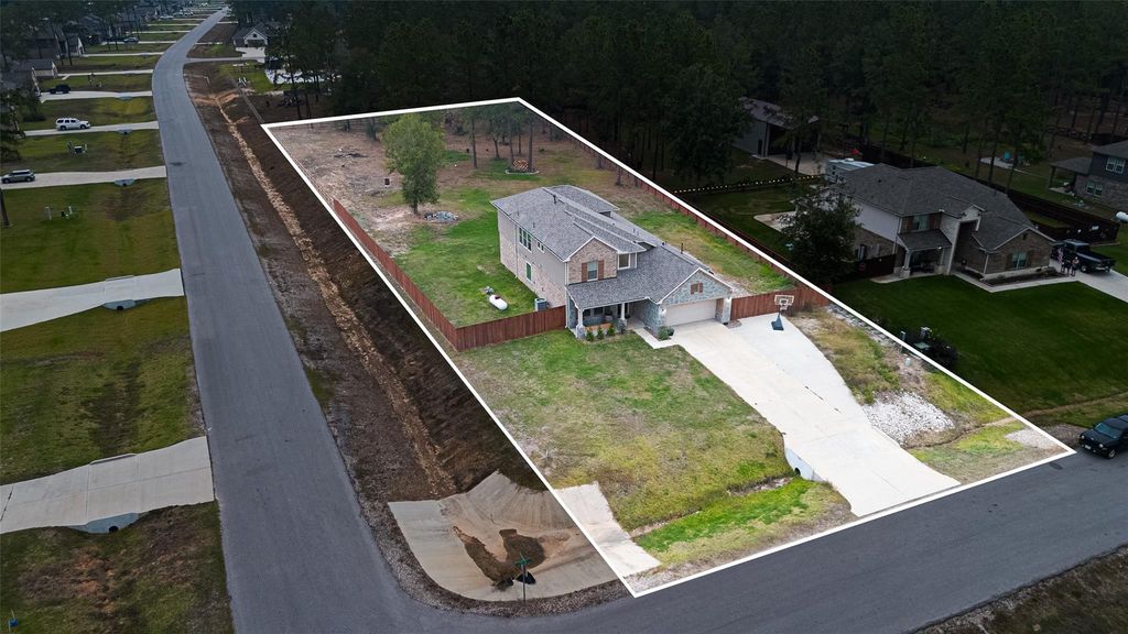 16601 Crosby Street, Conroe, TX 77303