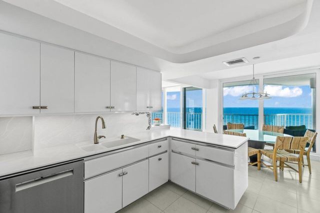 3211 S Ocean Boulevard 802, Highland Beach, FL 33487