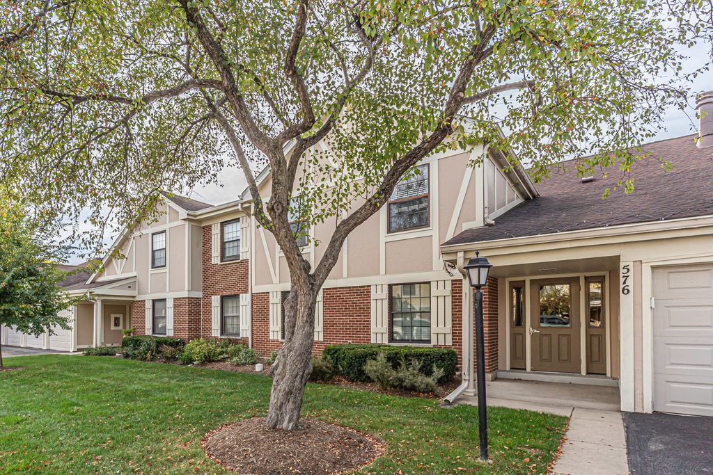 576 Greystone Lane C-2, Wheeling, IL 60090 — exterior