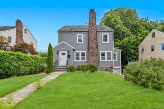 42 Stratford Road, Scarsdale, NY 10583