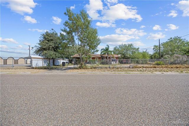 1106 N Alton Boulevard, Alton, TX 78573