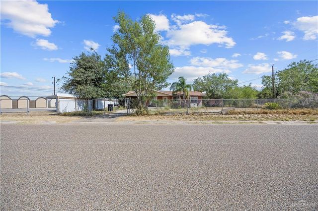 1106 N Alton Boulevard, Alton, TX 78573