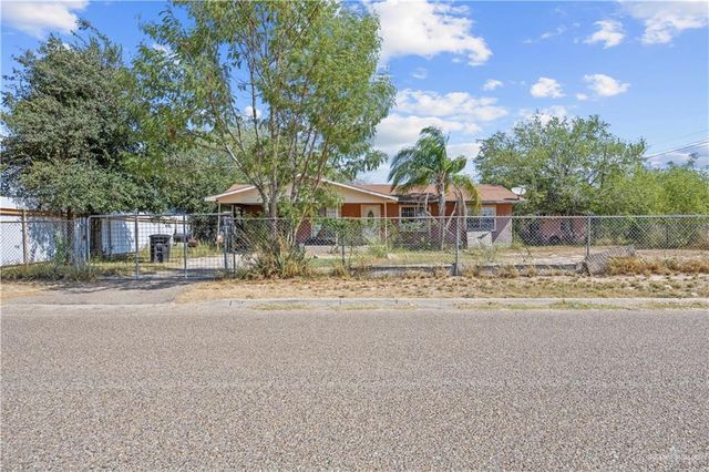 1106 N Alton Boulevard, Alton, TX 78573