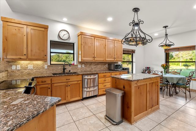 390 County Road 1573, Alba, TX 75410