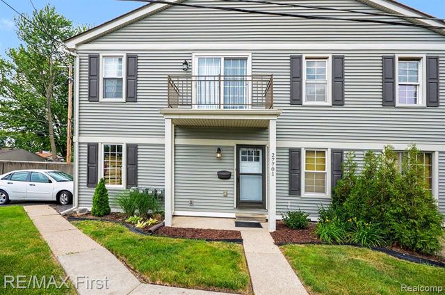 27701 Roy Street, Saint Clair Shores, MI 48081
