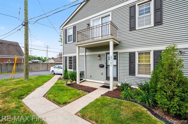27701 Roy Street, Saint Clair Shores, MI 48081
