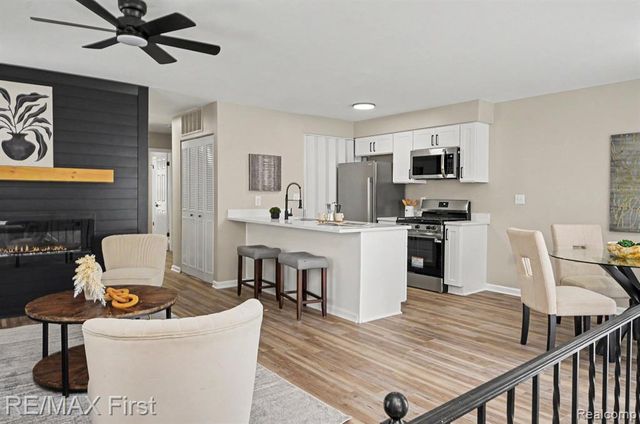 27701 Roy Street, Saint Clair Shores, MI 48081