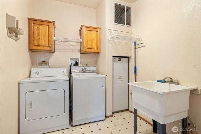 11 SE Fuchsia Avenue, Shelton, WA 98584