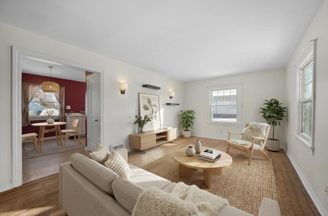 1102 Lafayette Street, Valparaiso, IN 46383