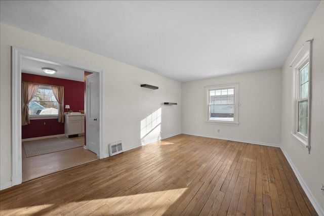 1102 Lafayette Street, Valparaiso, IN 46383