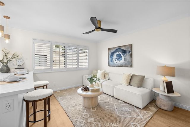 6201 Shoup 67, Woodland Hills, CA 91367