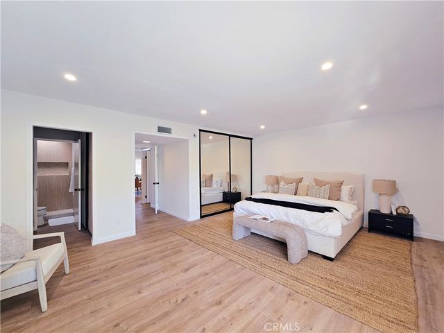 6201 Shoup 67, Woodland Hills, CA 91367