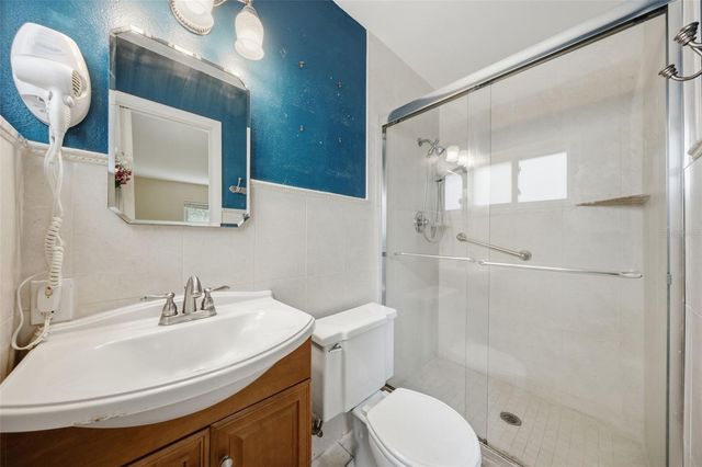 3206 RIVER COVE DRIVE, Tampa, FL 33614