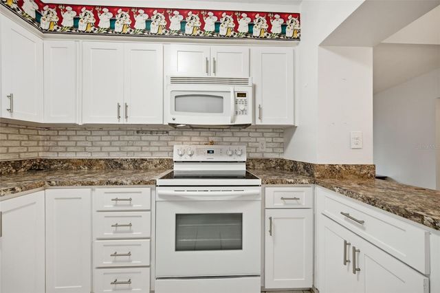 3206 RIVER COVE DRIVE, Tampa, FL 33614