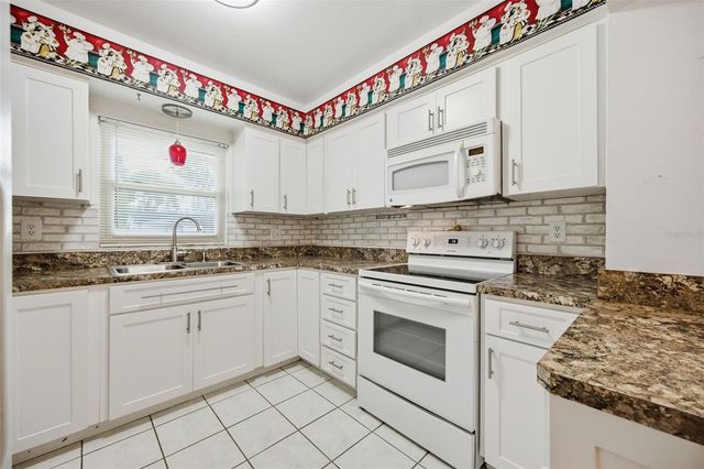 3206 RIVER COVE DRIVE, Tampa, FL 33614