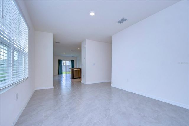 5460 WARRINGTON TOWN PATH, Wesley Chapel, FL 33545