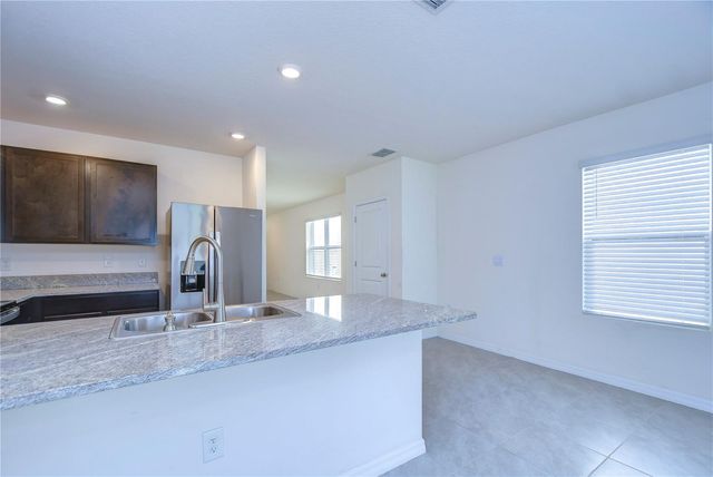 5460 WARRINGTON TOWN PATH, Wesley Chapel, FL 33545