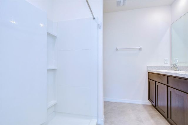 5460 WARRINGTON TOWN PATH, Wesley Chapel, FL 33545