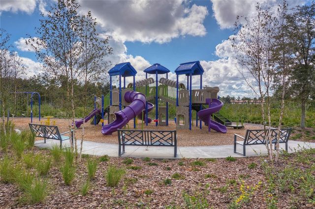 5460 WARRINGTON TOWN PATH, Wesley Chapel, FL 33545