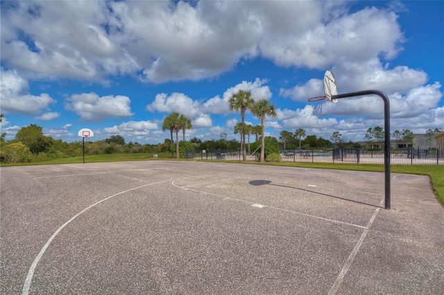 5460 WARRINGTON TOWN PATH, Wesley Chapel, FL 33545