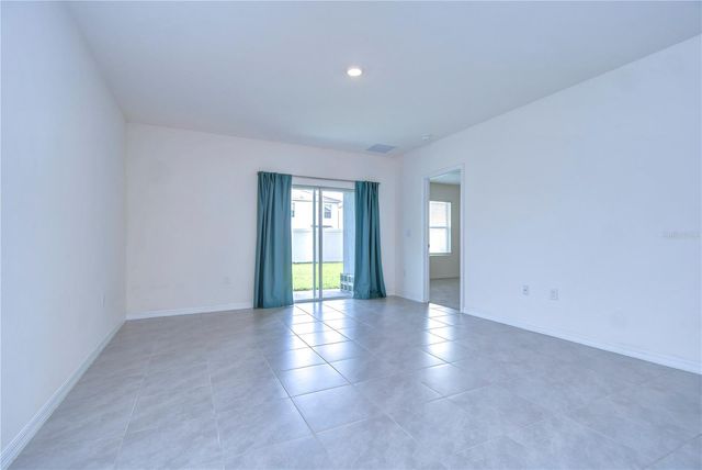 5460 WARRINGTON TOWN PATH, Wesley Chapel, FL 33545