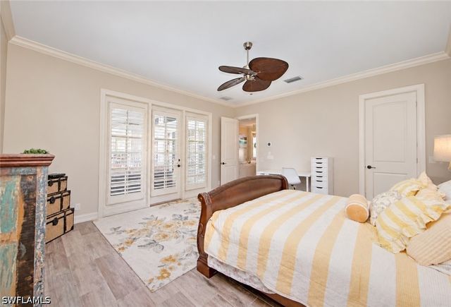 8137 Ronda CT, Naples, FL 34109