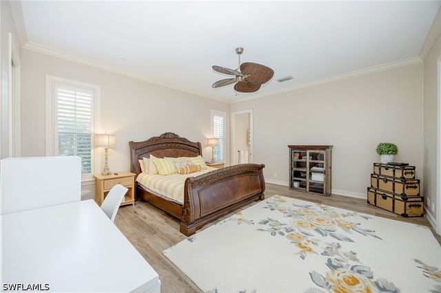 8137 Ronda CT, Naples, FL 34109