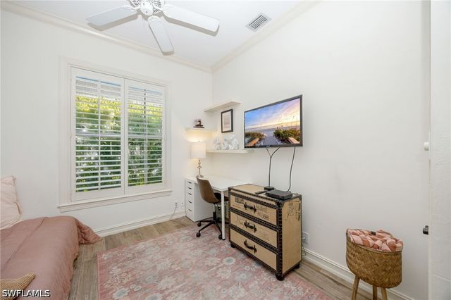 8137 Ronda CT, Naples, FL 34109