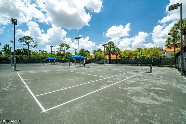 8137 Ronda CT, Naples, FL 34109