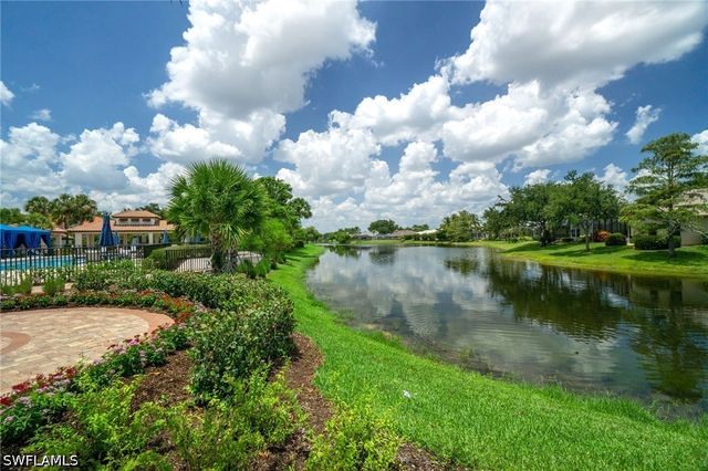 8137 Ronda CT, Naples, FL 34109