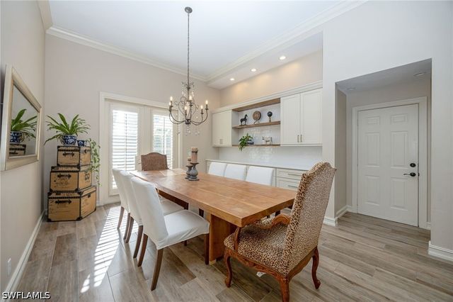 8137 Ronda CT, Naples, FL 34109