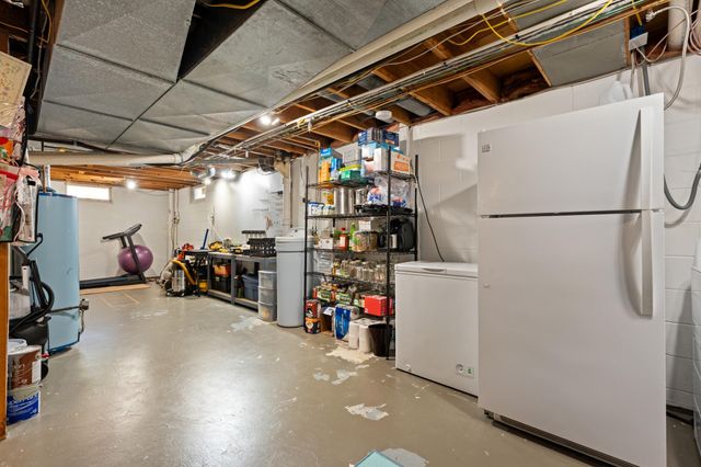 2435 25th Street NW, Rochester, MN 55901