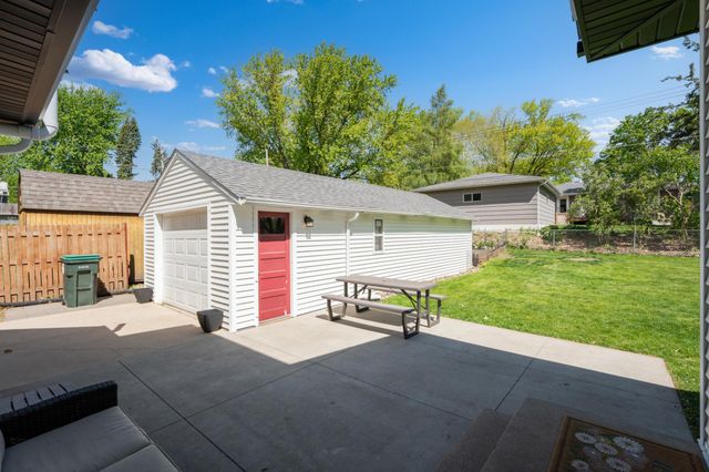 2435 25th Street NW, Rochester, MN 55901
