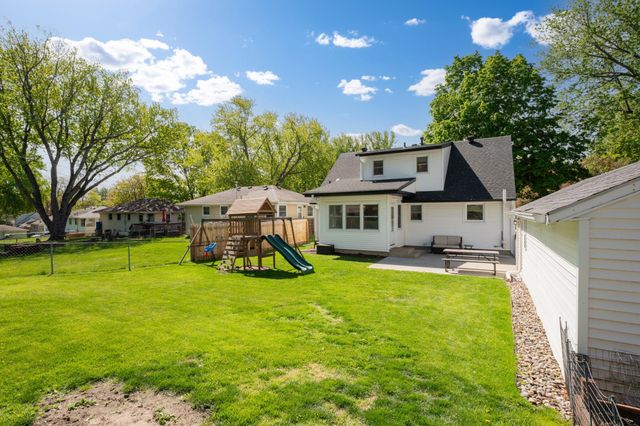 2435 25th Street NW, Rochester, MN 55901