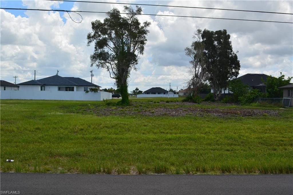 327 NW 16th PL, CAPE CORAL, FL 33993 — photo 5