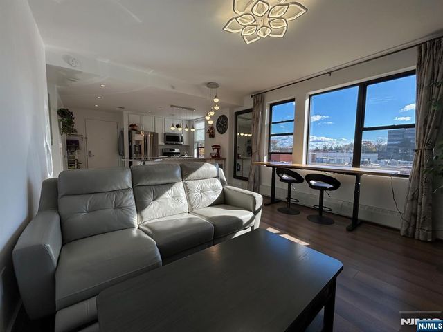 3011 Edwin Avenue 3B, Fort Lee, NJ 07024