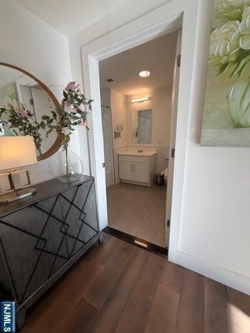 3011 Edwin Avenue 3B, Fort Lee, NJ 07024