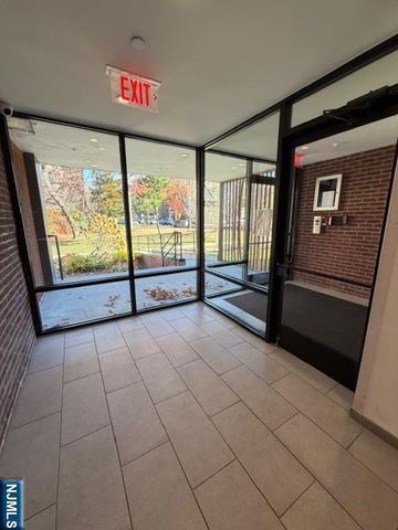 3011 Edwin Avenue 3B, Fort Lee, NJ 07024