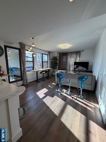 3011 Edwin Avenue 3B, Fort Lee, NJ 07024